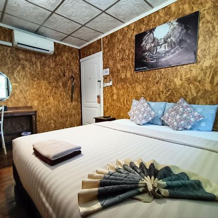 Aenguy Hostel Sukhothai Exterior photo