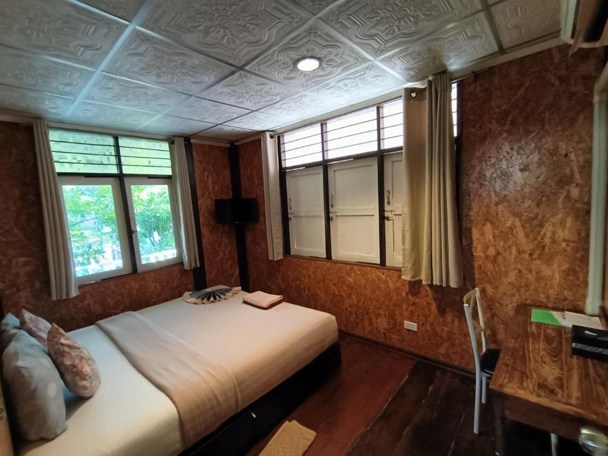 Aenguy Hostel Sukhothai Exterior photo